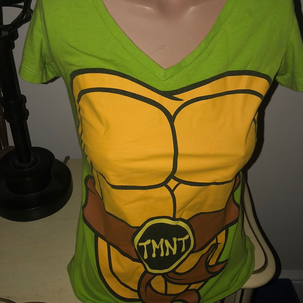 🐢Teenage Mutant Ninja Turtles V-neck